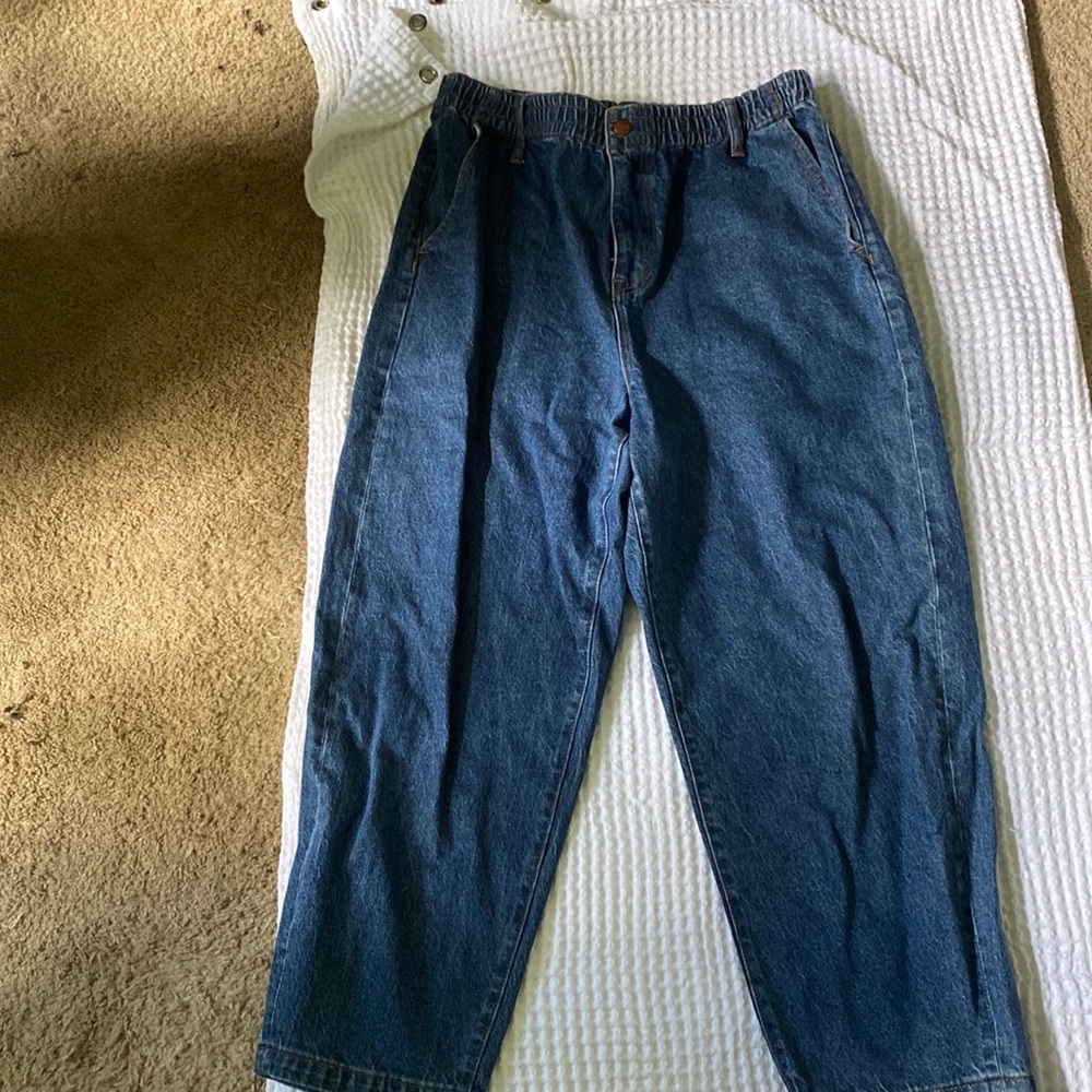 Elastic waist balloon jeans